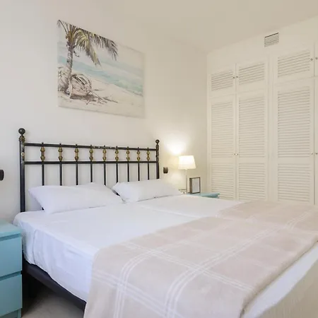 Дом отдыха Espectacular Casa En La Playa Фуэнхирола