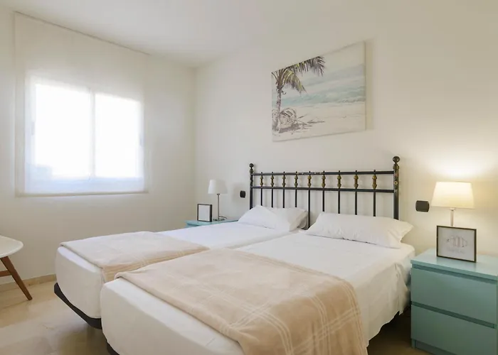 Espectacular Casa En La Playa Фуэнхирола